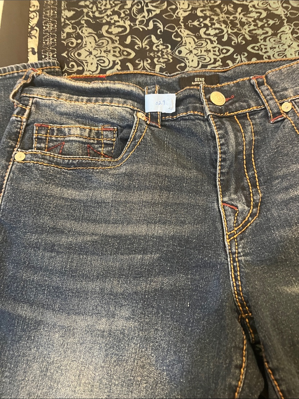True Religion Men's Skinny Jeans in Dark Blue Denim with Contrast Stitching - Picture 3 of 9